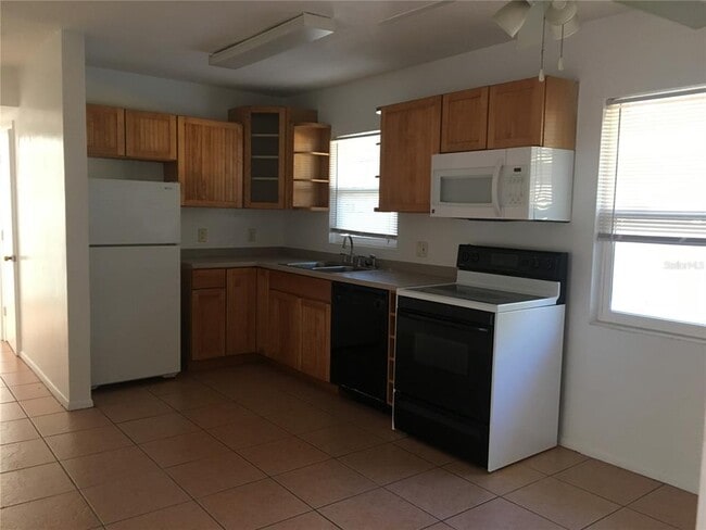 Building Photo - 815 Margo St