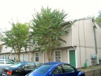 Primary Photo - Valencia Square Townhomes