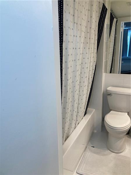 Building Photo - 4010 Galt Ocean Dr