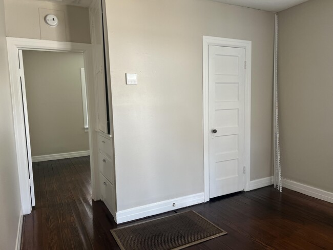 Building Photo - 2202 28th St