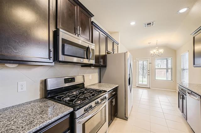 Building Photo - 9916 Pronghorn Rd