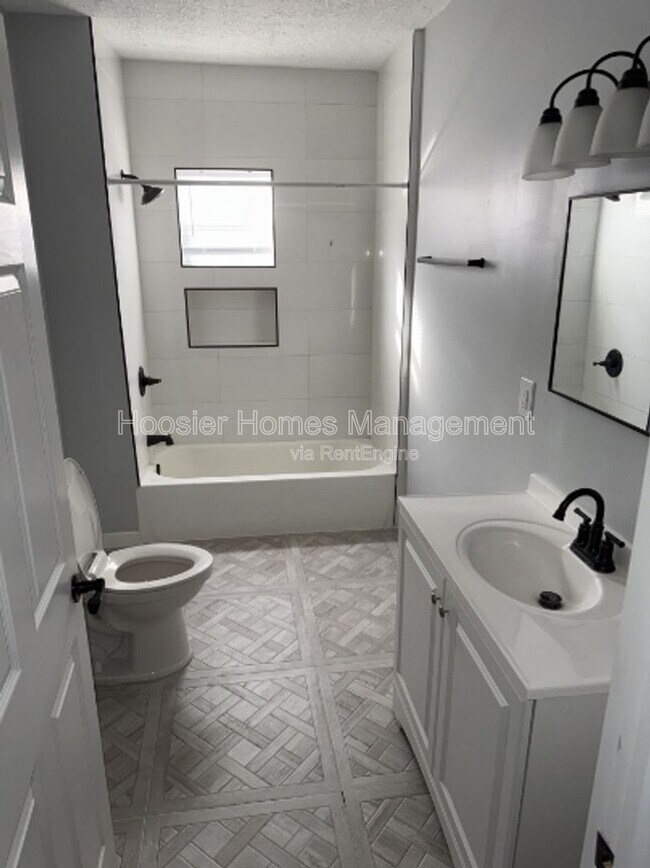 Building Photo - 940 Jefferson Ave