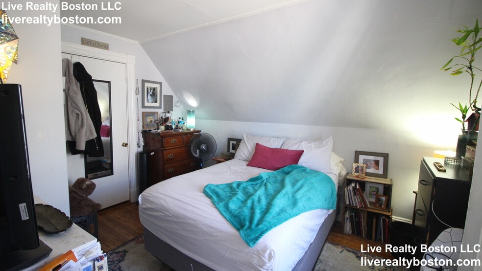 Building Photo - 30 Antwerp St