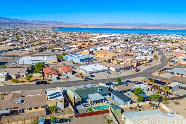 Building Photo - 2261 Sahara Dr