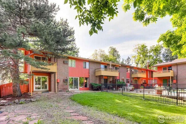 Building Photo - 1895 Alpine Ave.