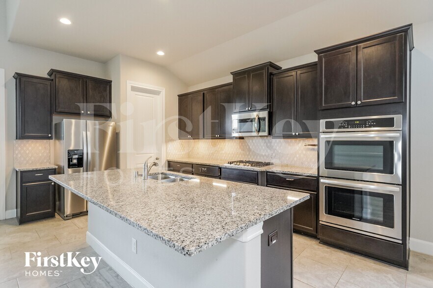 Building Photo - 1126 Orange Dawn Dr