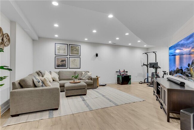 Building Photo - 4669 Ashford Club Dr