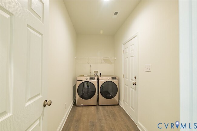 Building Photo - 6837 Leire Ln