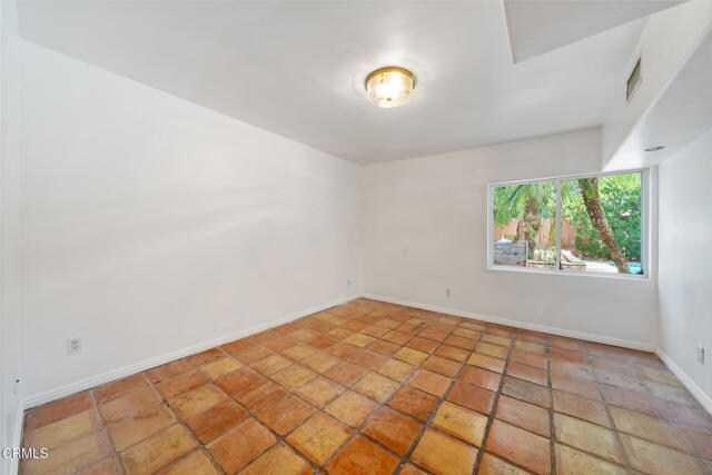 Building Photo - 1412 Norton Ave