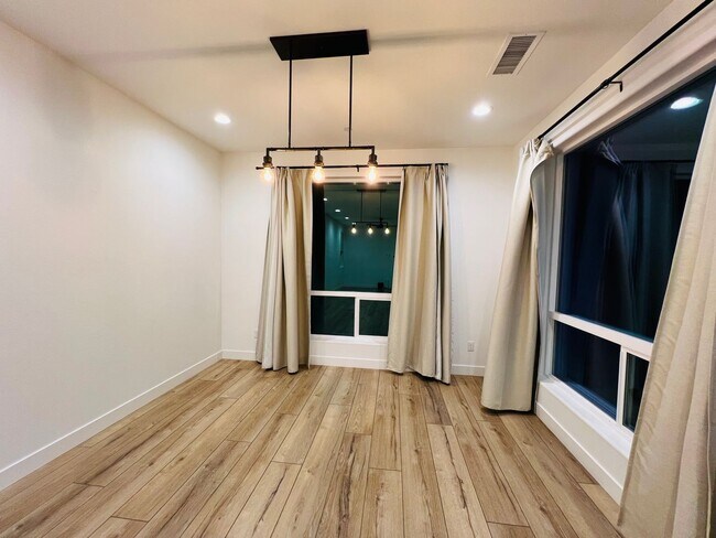 Building Photo - Tesoro Viejo Home- this is home and the community is unlike anything you've experienced before!