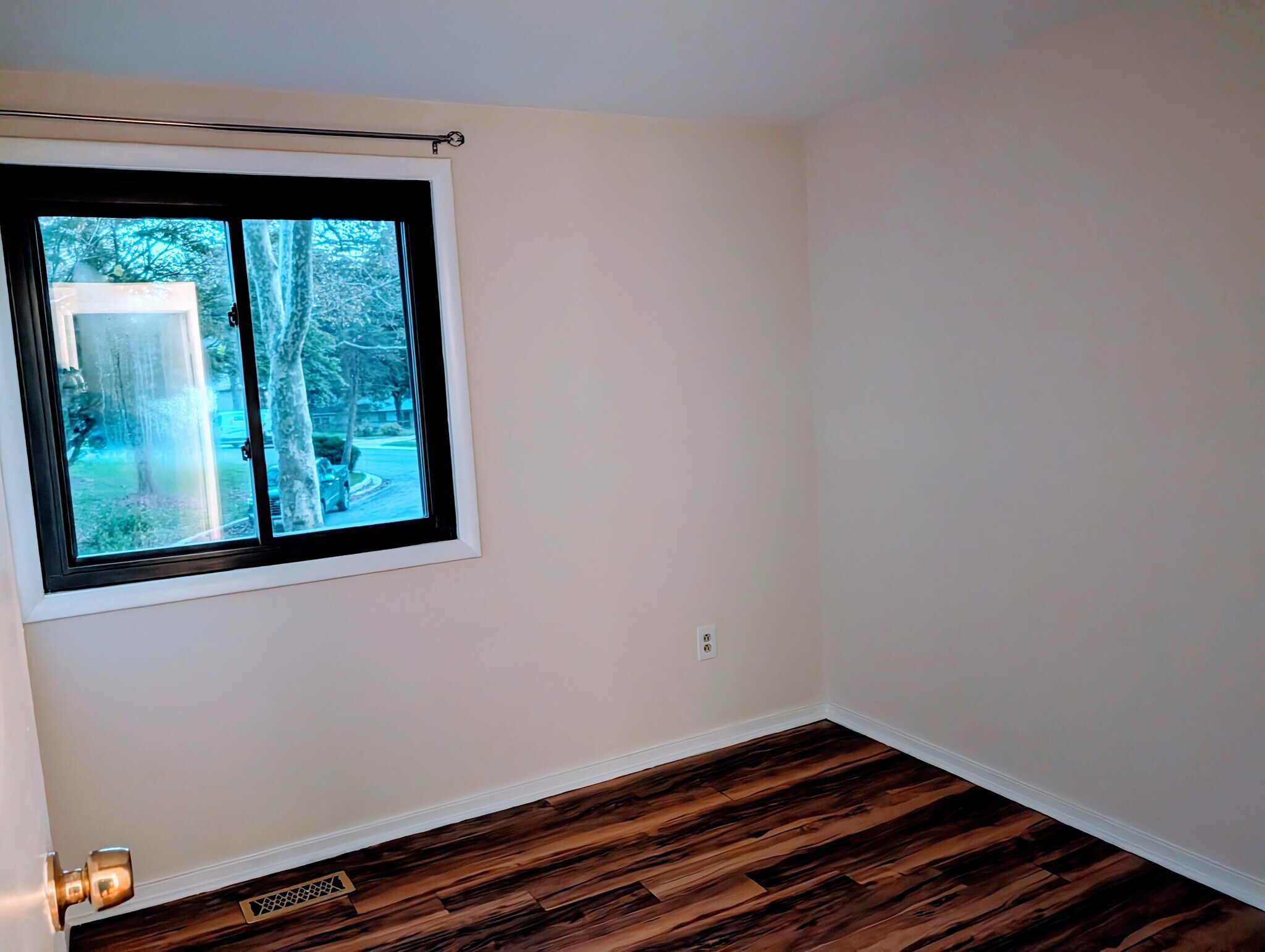 Building Photo - 8856 Youngsea Pl