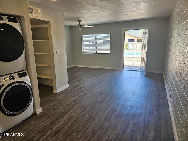 Building Photo - 1829 N 50th St