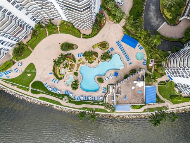 Building Photo - 19195 NE 36th Pl