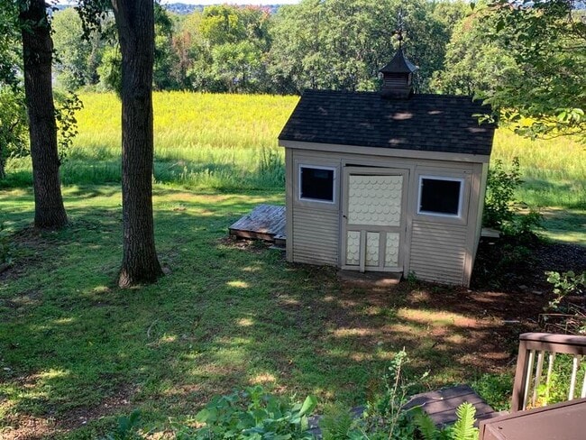 Building Photo - 1057 Ridge Rd