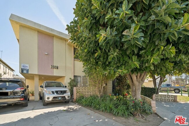 Building Photo - 2038 S Holt Ave