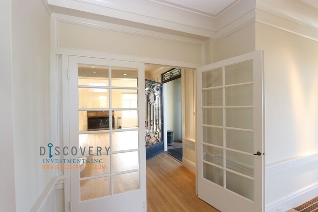 Building Photo - Traditional Six Bedroom Home with Exceptional SF Bay Views with In Law Unit