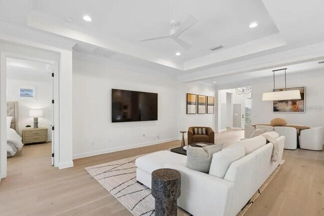 Building Photo - 7346 Edenmore St