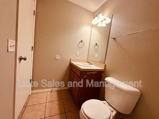 Building Photo - 3615 Janus