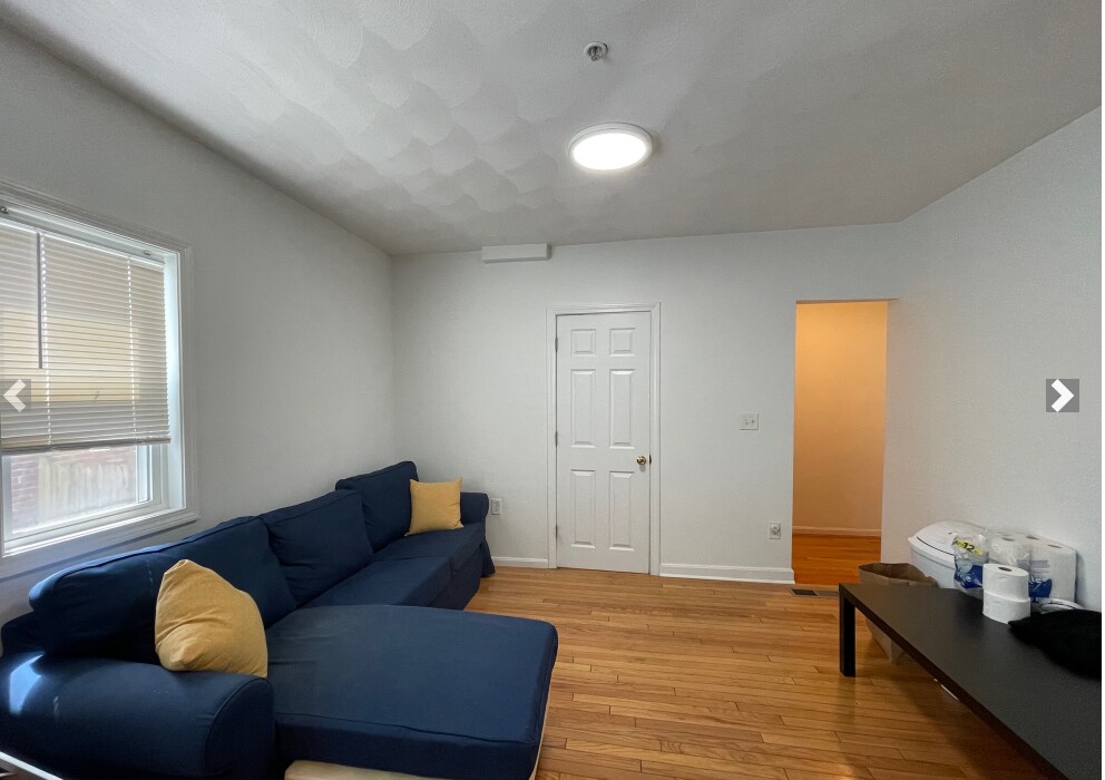 Building Photo - 50 Derby St