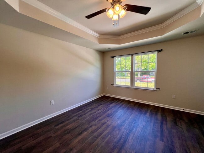 Building Photo - 2070 Elm Tree Ct