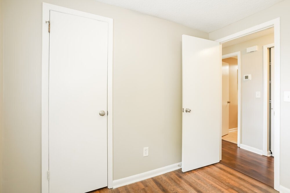 Building Photo - 2834 Tanglewood Blvd