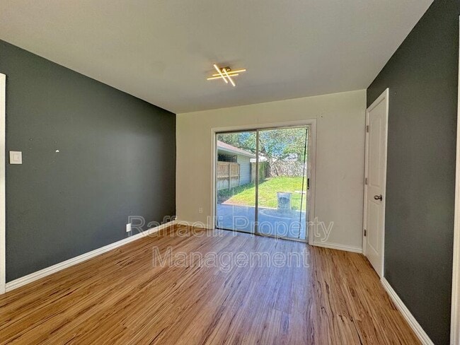 Building Photo - 3901 Wood St