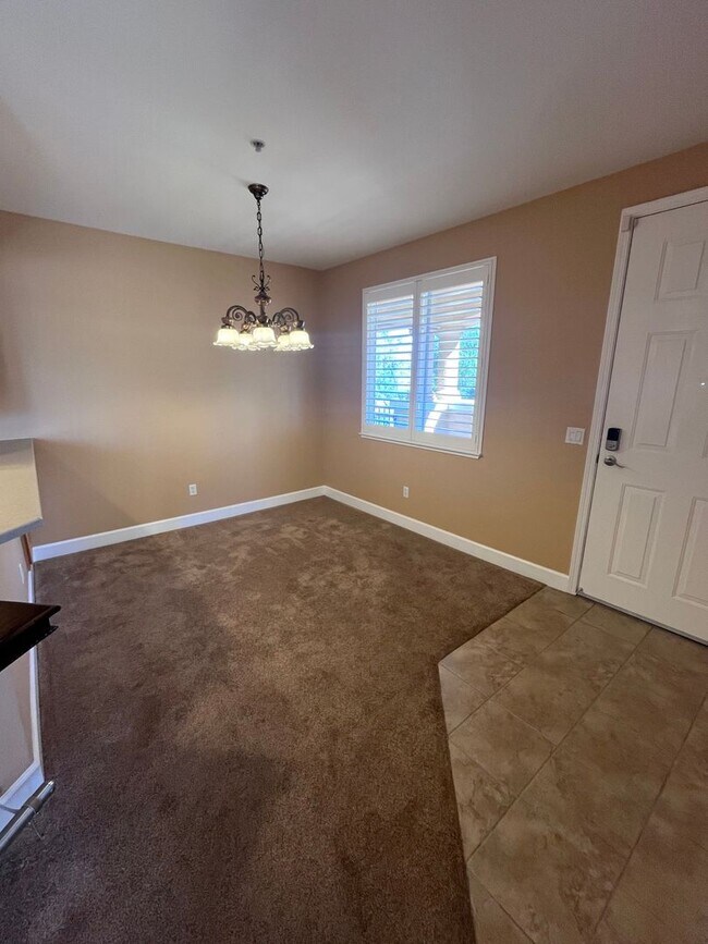 Building Photo - BEAUTIFUL CONDO AT THE PHOENICIAN IN ROSEVILLE!! $500 OFF FIRST MONTH'S RENT!!