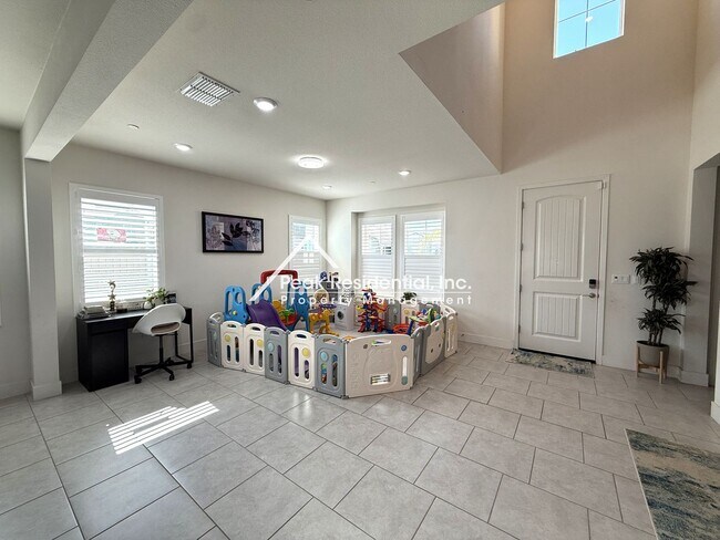 Building Photo - 3535 Heron Ct