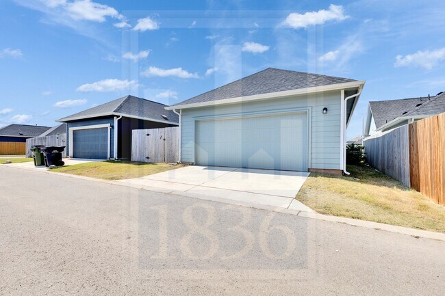 Building Photo - 117 Tokalaun Dr