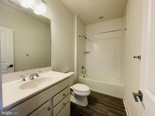 Building Photo - 14554 Alsace Ln