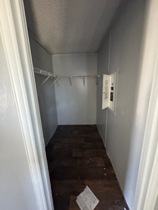 Building Photo - 3 BR 2 Bath 1,280 sq ft singlewide mobile home on 3.09 acres in Lonoke, AR