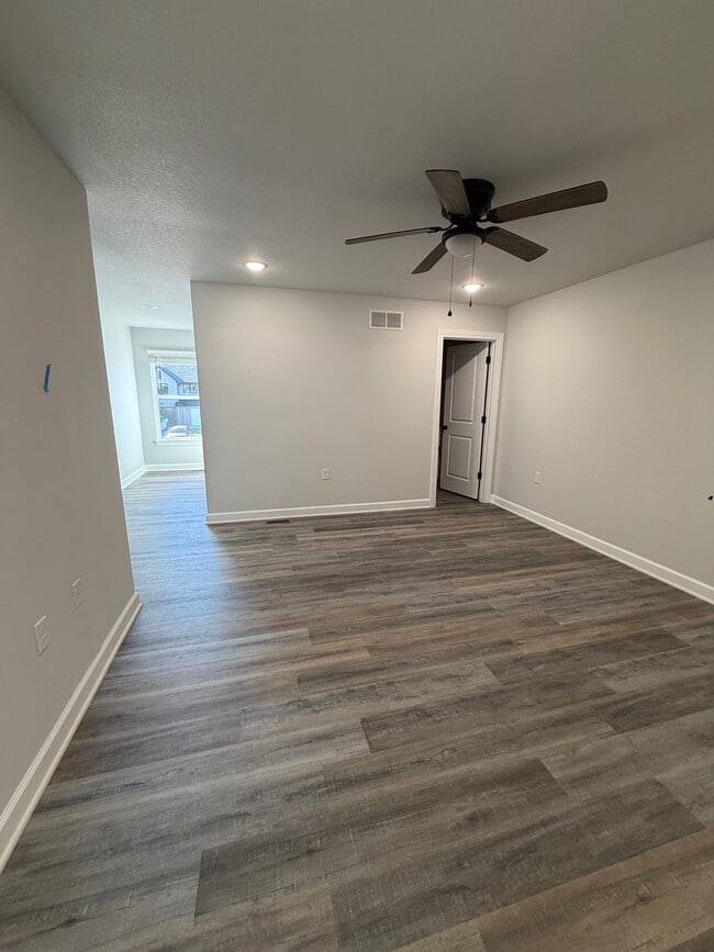 Building Photo - 83 SE 351st Rd