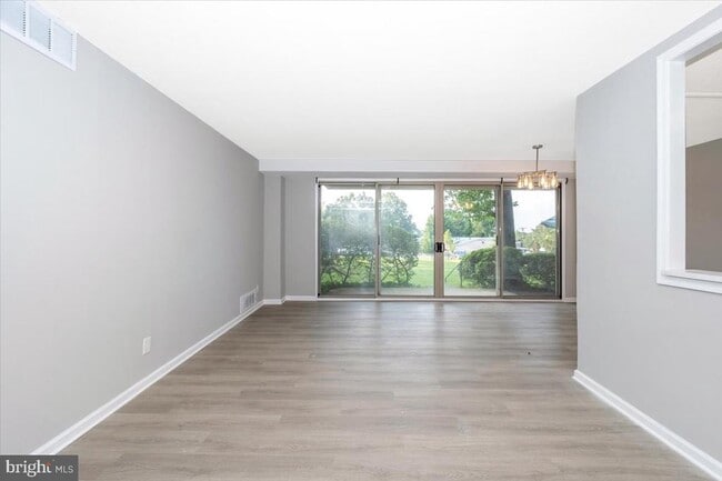 Building Photo - 4410 Oglethorpe St