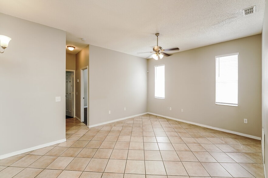 Building Photo - 55 Alicante Ct