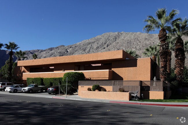 Primary Photo - 205 S Belardo Rd