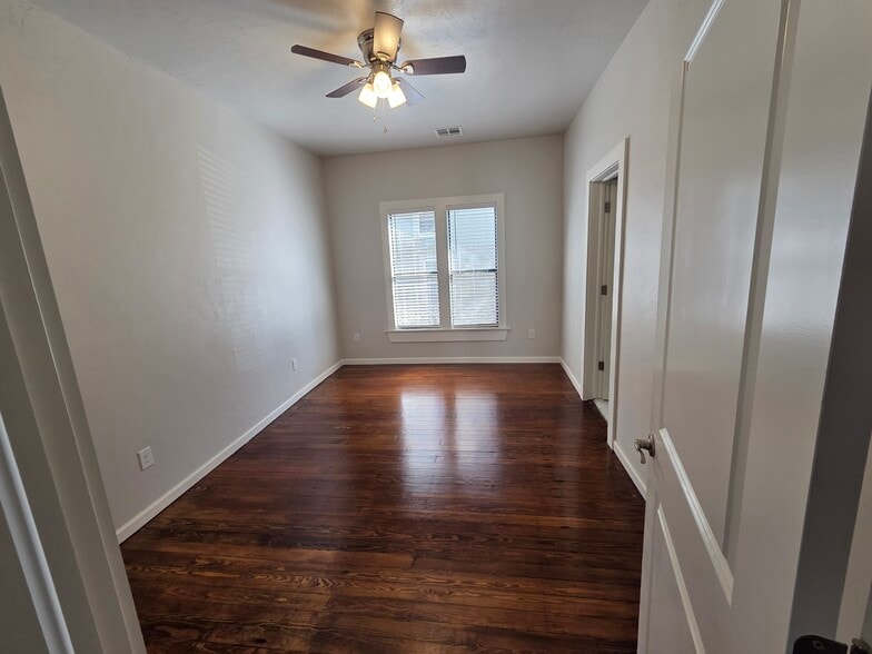 Bedroom 2 - 458 Elm Ave