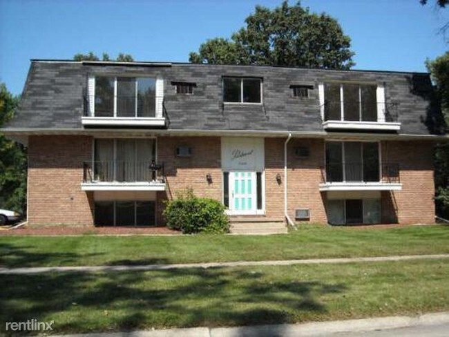 Building Photo - 2 br, 1 bath  - Carrolton Manor  Apartment