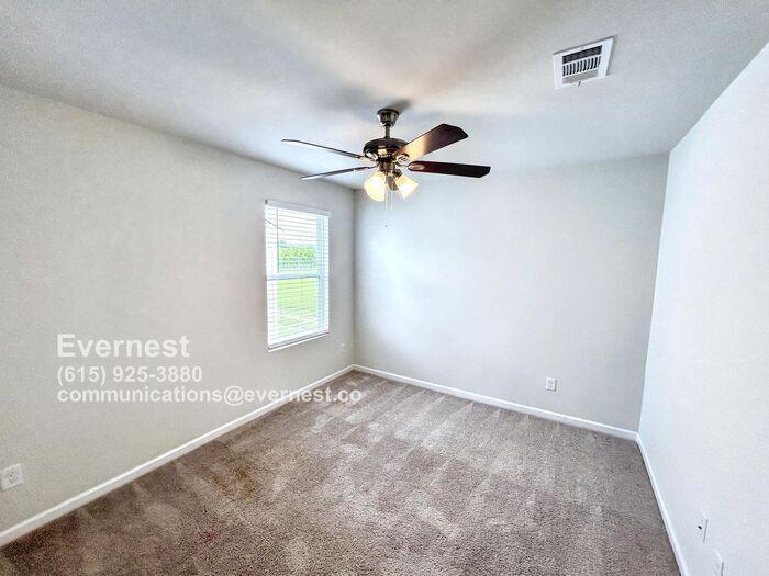 Building Photo - 517 Samuel Lee Ln