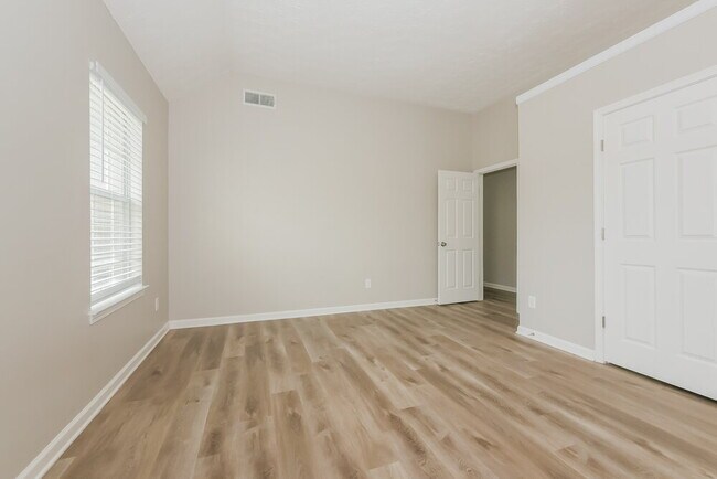 Building Photo - 1405 St Teresa Ct