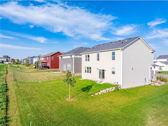 Building Photo - 1574 Edgebrook Ln