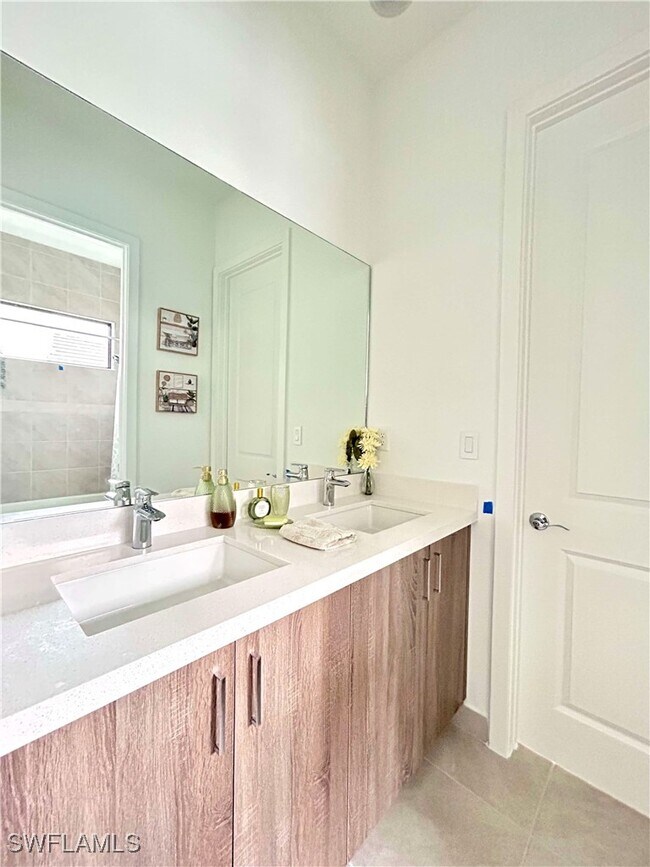 Building Photo - 5077 Gambero Wy