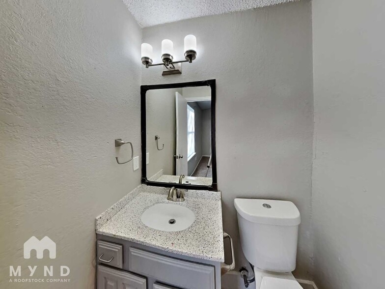 Building Photo - 5311 Rowcrop Dr