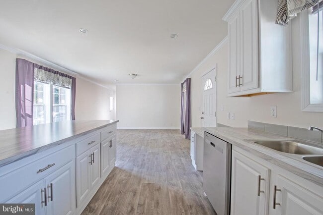 Building Photo - 200 Beechwood Ave