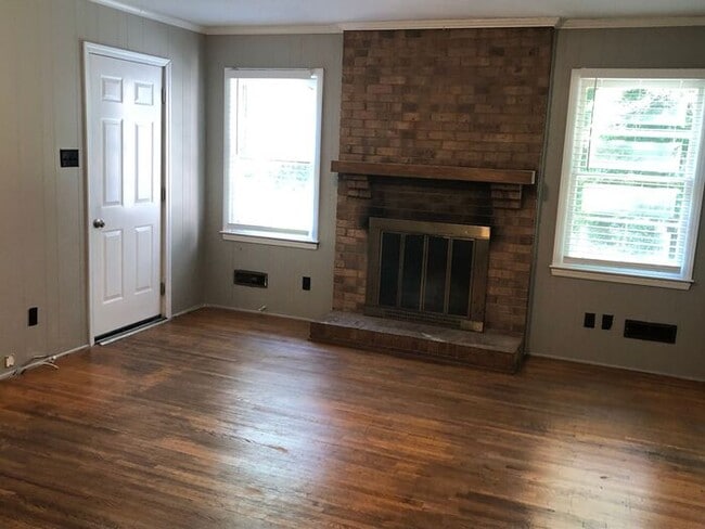 Building Photo - 3bed/2 bath home in Shannon Park in Charlotte