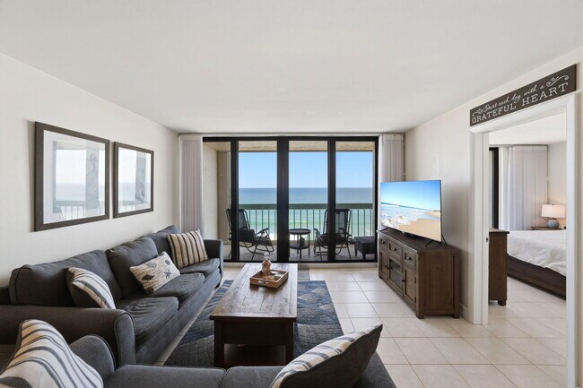 Building Photo - 9940 S Ocean Dr