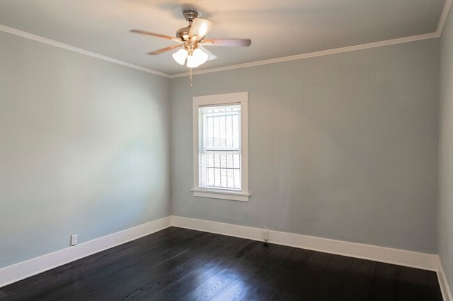 Building Photo - Lovely Home For Rent!