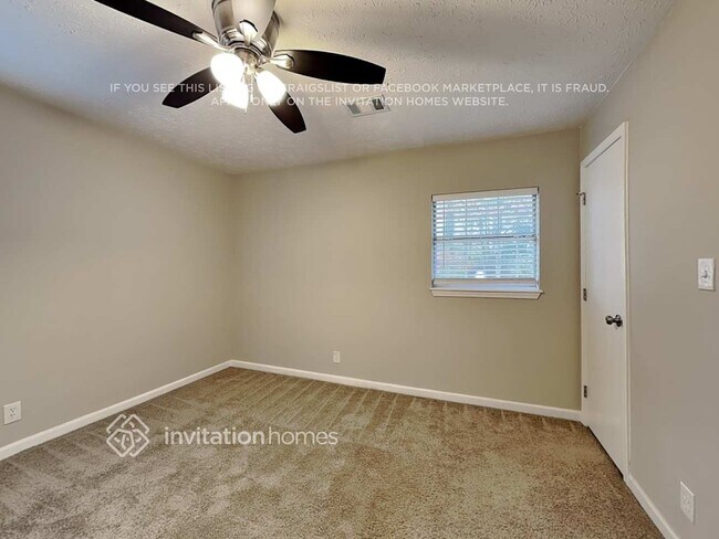 Building Photo - 1589 Mary Lou Ln SE