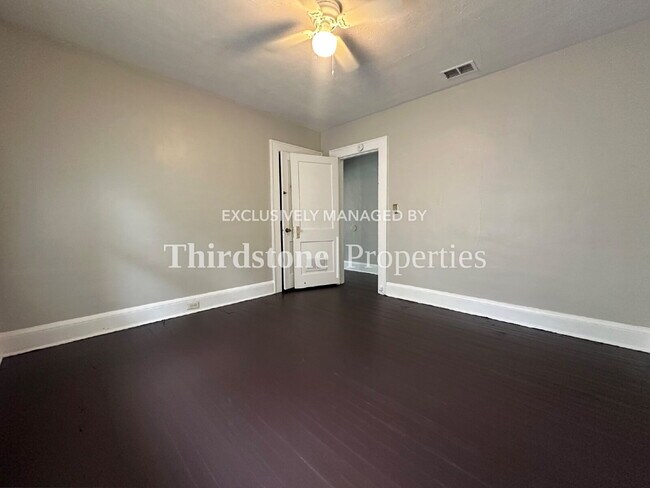 Building Photo - 3048 Hunt St