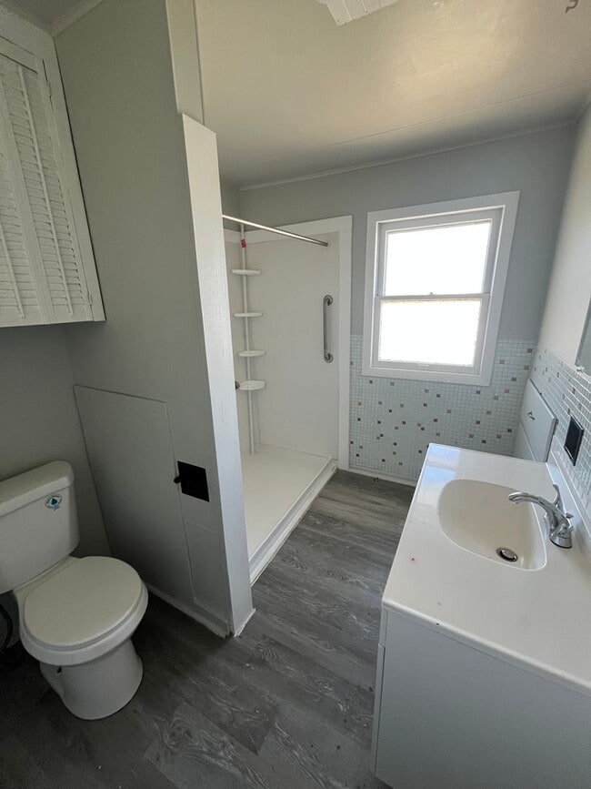 Building Photo - Canton 3 Bedroom - Single Family Home