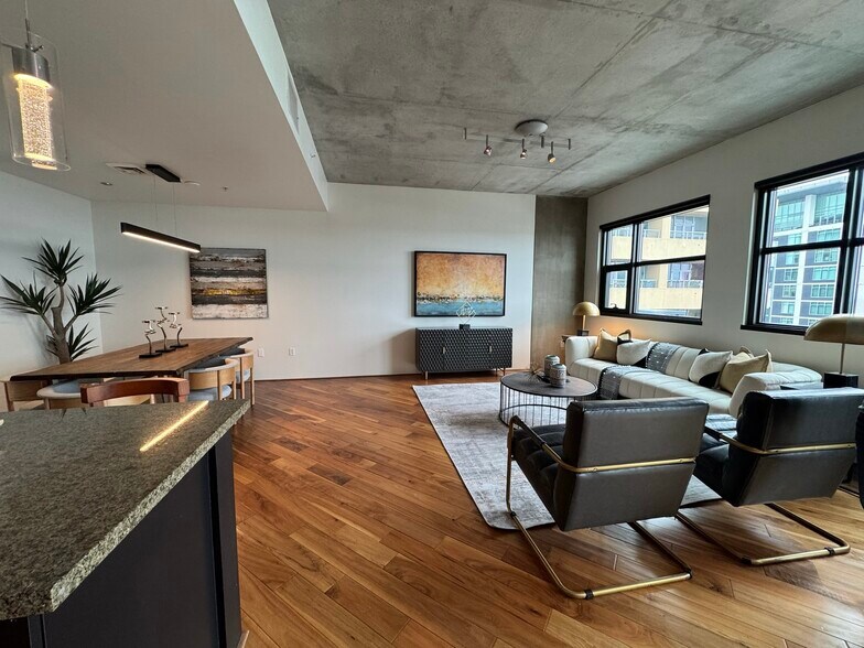 Building Photo - 1494 Union St